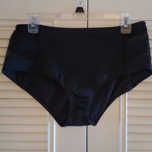 Black ikini/tankini swim bottom, sz L